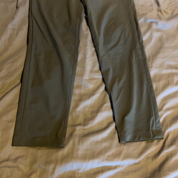Lululemon ABC slim pants size 32 - Picture 3 of 3